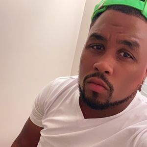 Meet your Posher, Troy